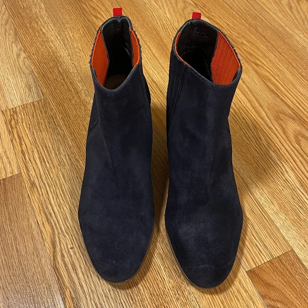 Boden Navy Suede Alford Ankle Boots Orange Elastic Block Heel Statement Chic